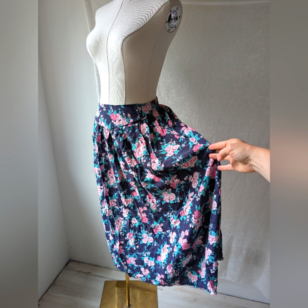 Vtg Pink Roses Rayon Midi Skirt Navy Blue Sport Cut